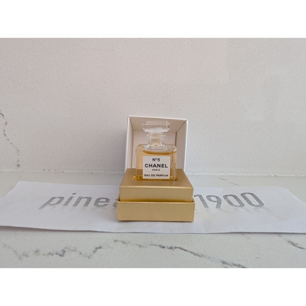 NIB Chanel No 5 N°5 EDP Eau de Parfum Miniature Collectable 0.05 oz /1.5 ml